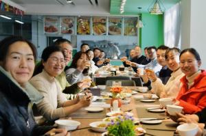 歲末不覺(jué)寒 冬至時(shí)光暖 丨洛陽(yáng)正大組織開(kāi)展“迎冬至、包餃子”文化活動(dòng)